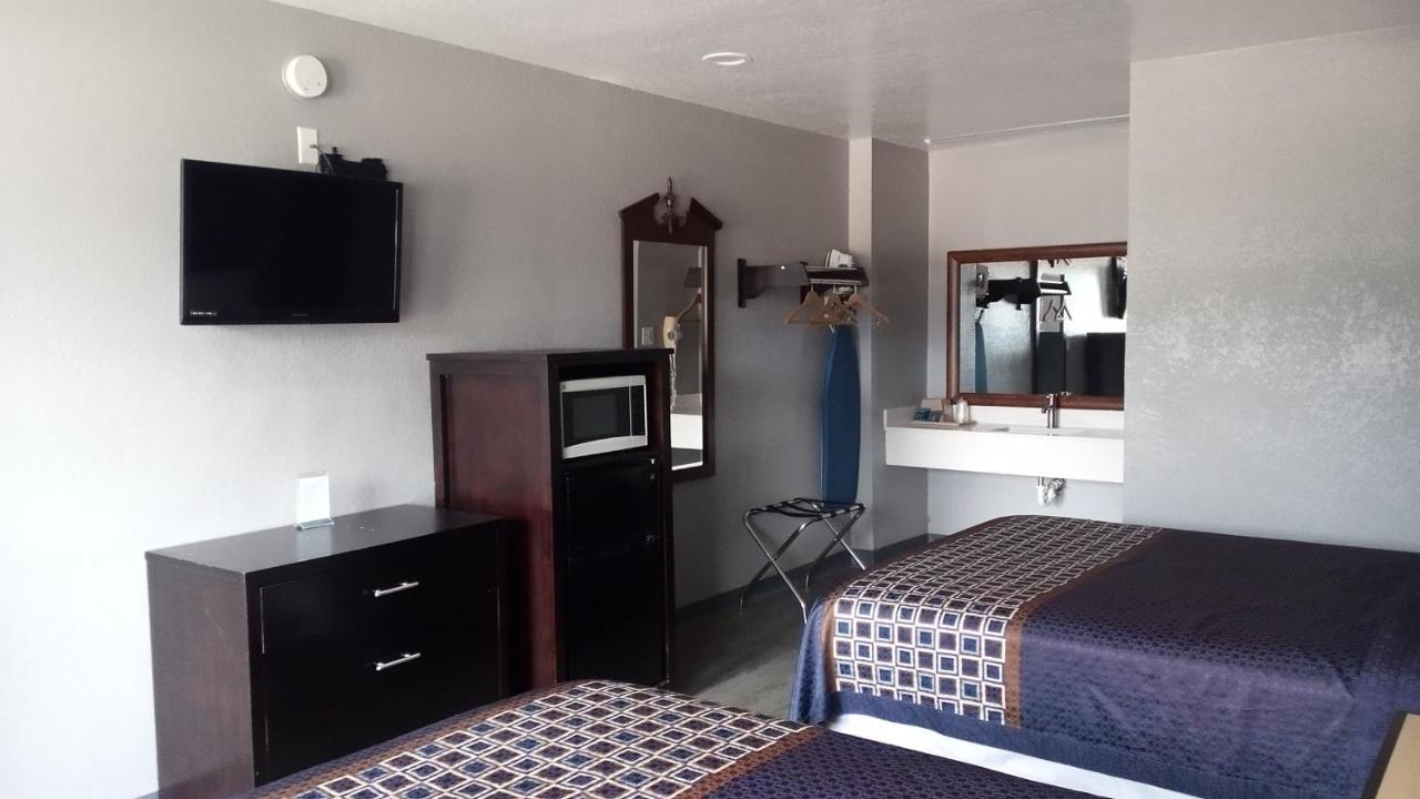Coachman'S Inn & Suites Waldron Ngoại thất bức ảnh